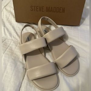 NWT Steve Madden Leather Sandals